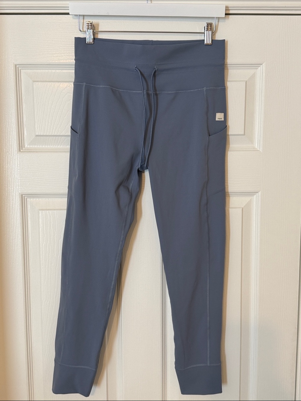 Vuori Slate Blue High-Rise Drawstring Leggings with Side Pockets